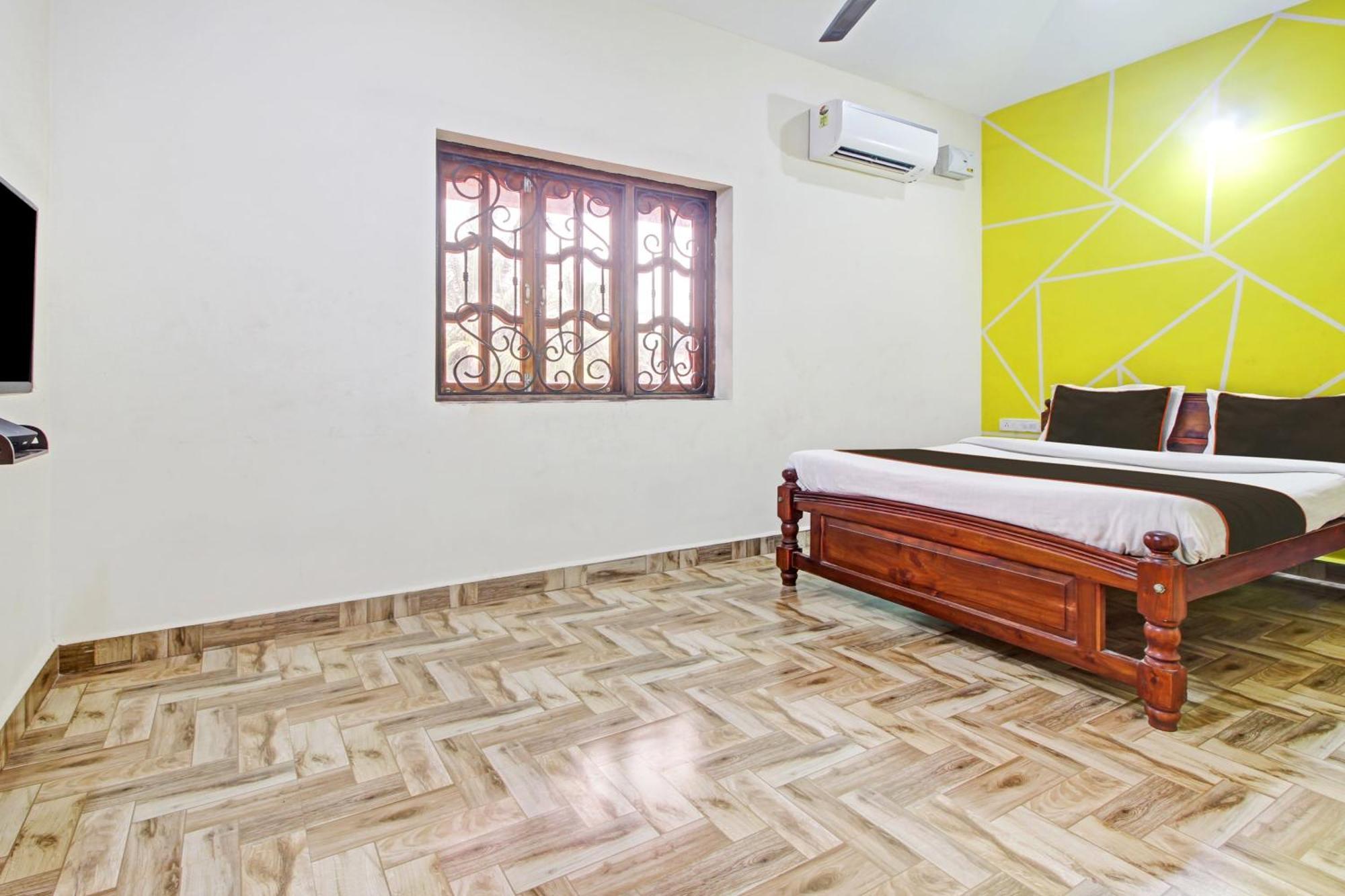 Hotel O Ferns Guest House Calangute Esterno foto